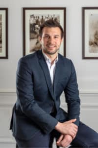 Edouard T., Location, agence Sadone à Neuilly-sur-Seine