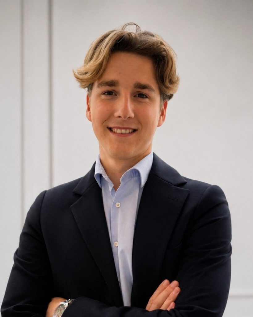 Nathan F., Transactions, agence Sadone à Neuilly-sur-Seine