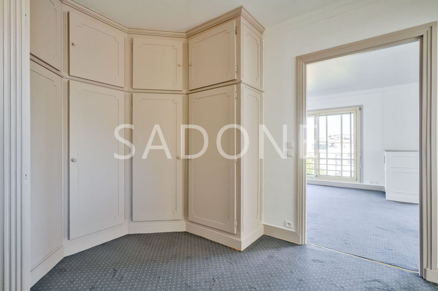 Appartement Neuilly Sur Seine. ARGENSON/SAUSSAYE . 2 pièce(s) 60 m2 avec vue exceptionnelle