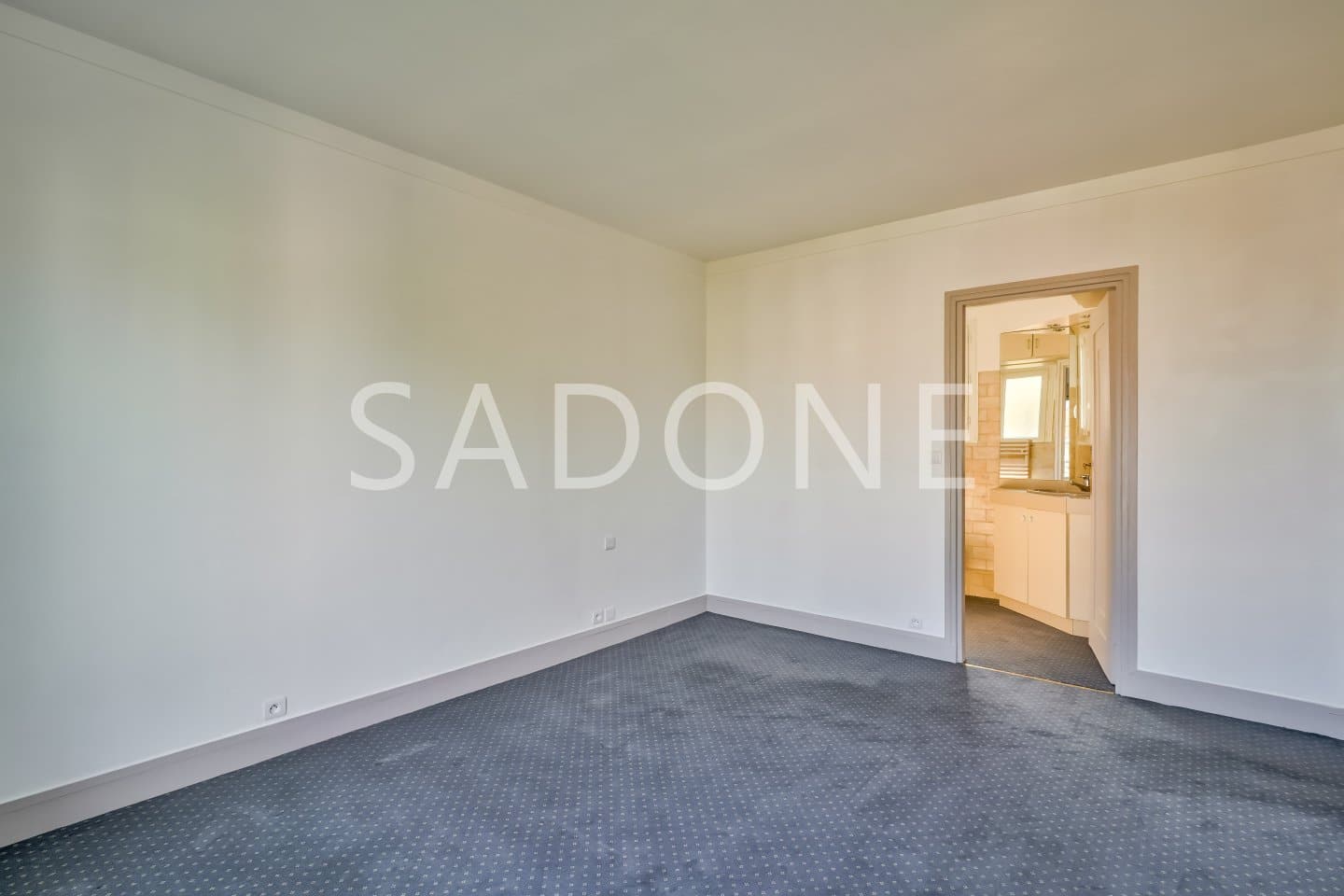 Appartement Neuilly Sur Seine. ARGENSON/SAUSSAYE . 2 pièce(s) 60 m2 avec vue exceptionnelle