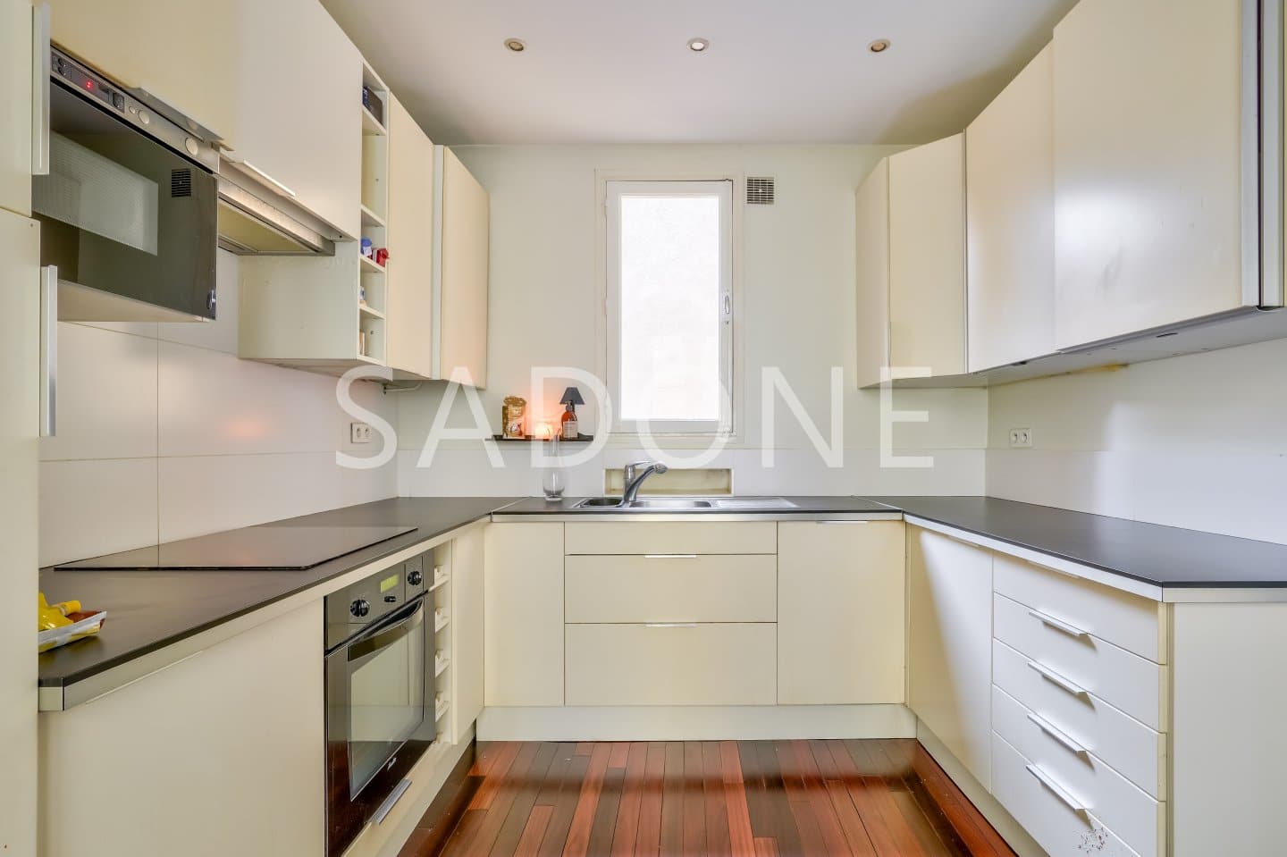 Charmant 2 pièces dans immeuble ancien – Quartier J. Dulud, Neuilly-sur-Seine