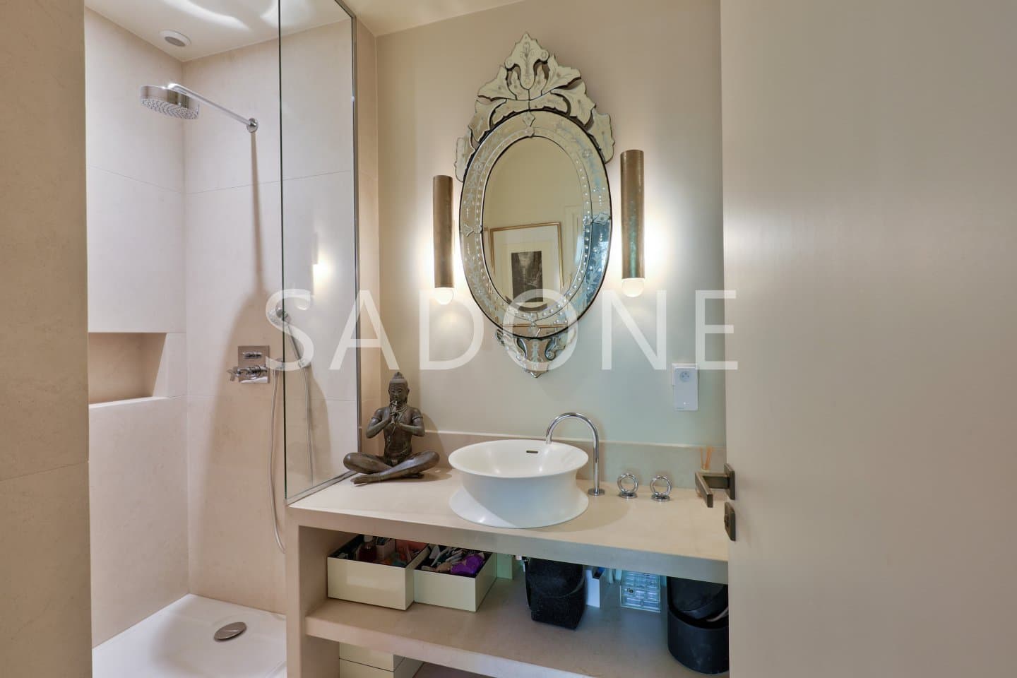 Appartement  Rez-de-jardin – Neuilly Sur Seine 5 pièce(s) 140 m2