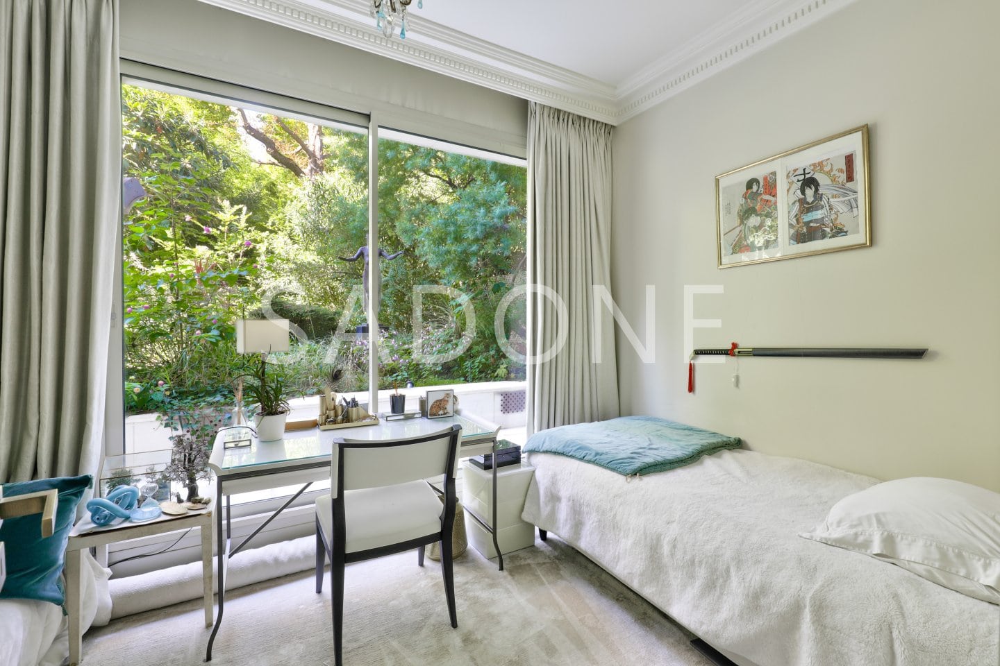 Appartement  Rez-de-jardin – Neuilly Sur Seine 5 pièce(s) 140 m2