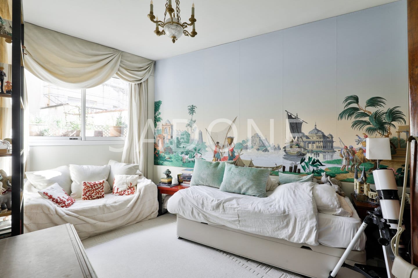 Appartement  Rez-de-jardin – Neuilly Sur Seine 5 pièce(s) 140 m2