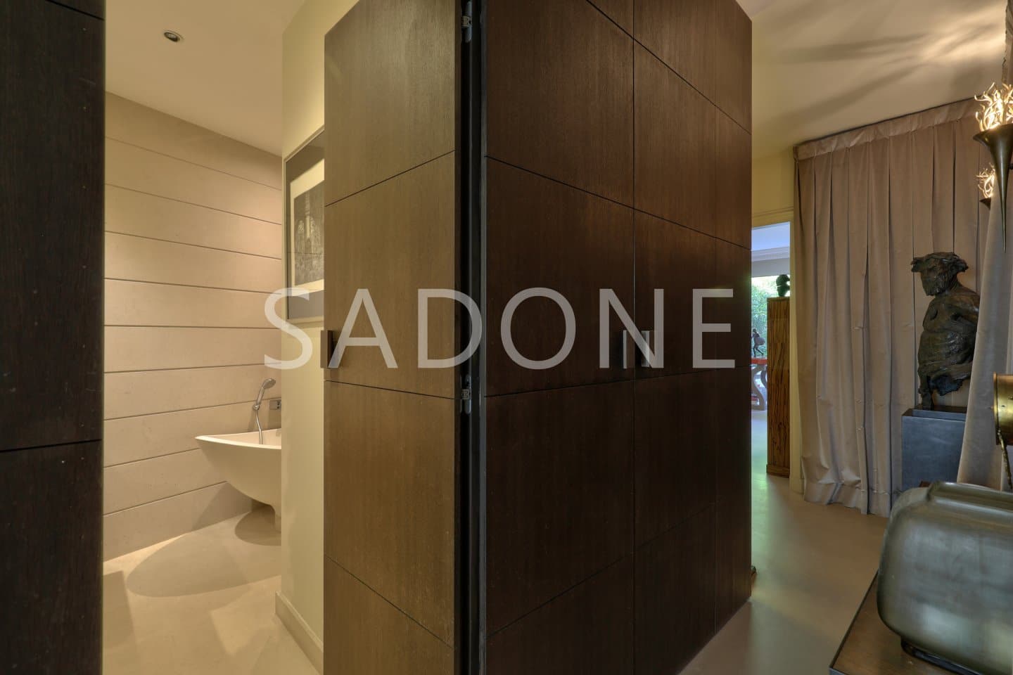 Appartement  Rez-de-jardin – Neuilly Sur Seine 5 pièce(s) 140 m2