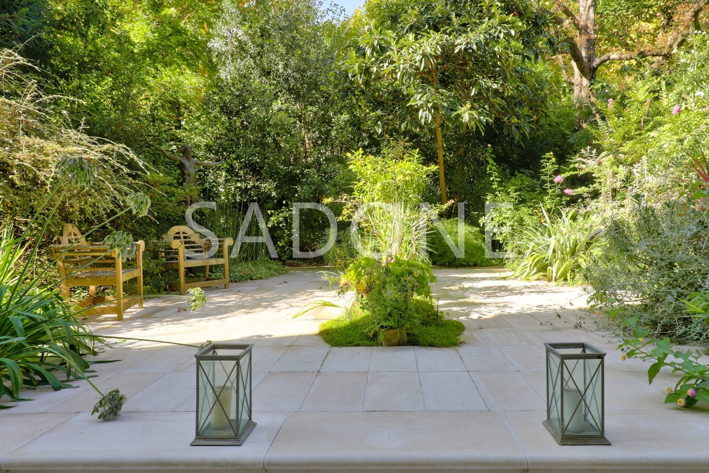 Appartement  Rez-de-jardin – Neuilly Sur Seine 5 pièce(s) 140 m2