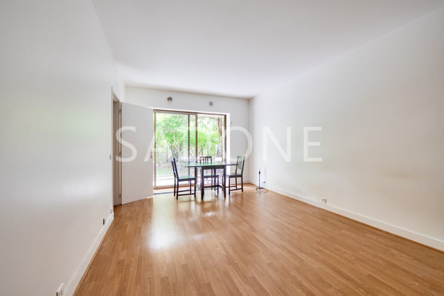 Neuilly Chauveau – Chézy – Appartement en rez-de-jardin de 28.43m2 et 30m2 de jardin