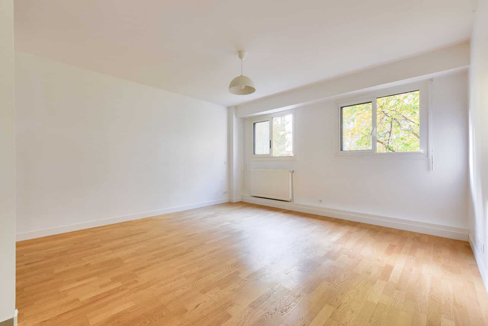 Pont de Neuilly – Studio