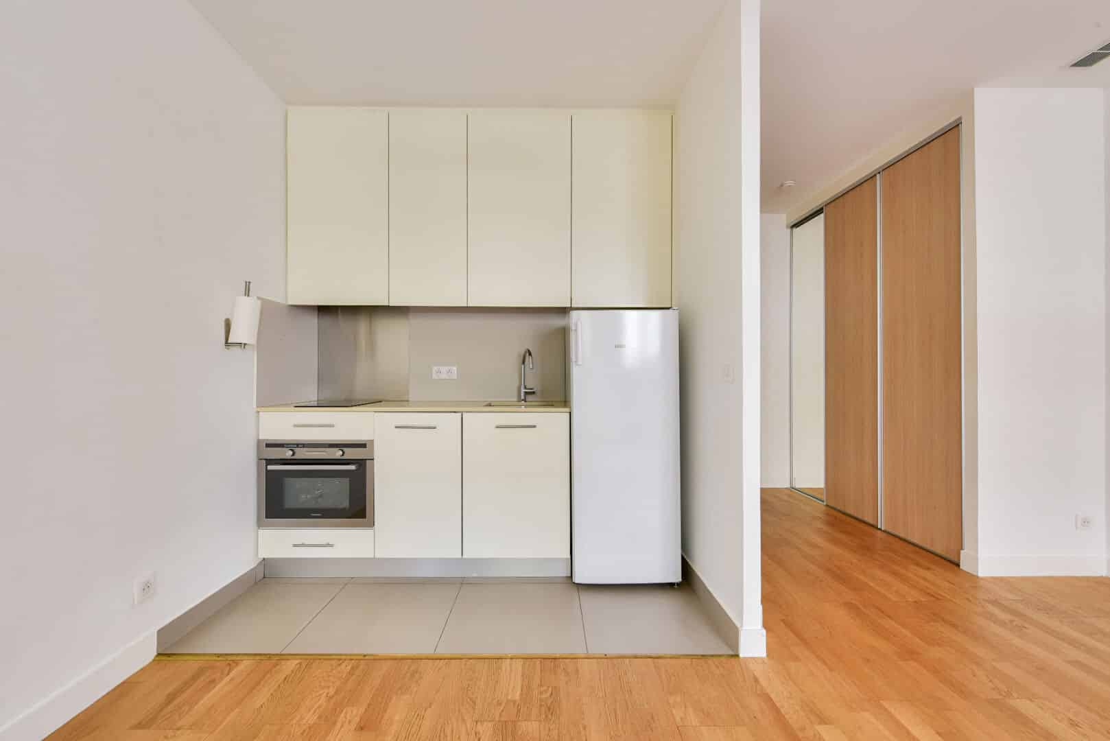 Pont de Neuilly – Studio