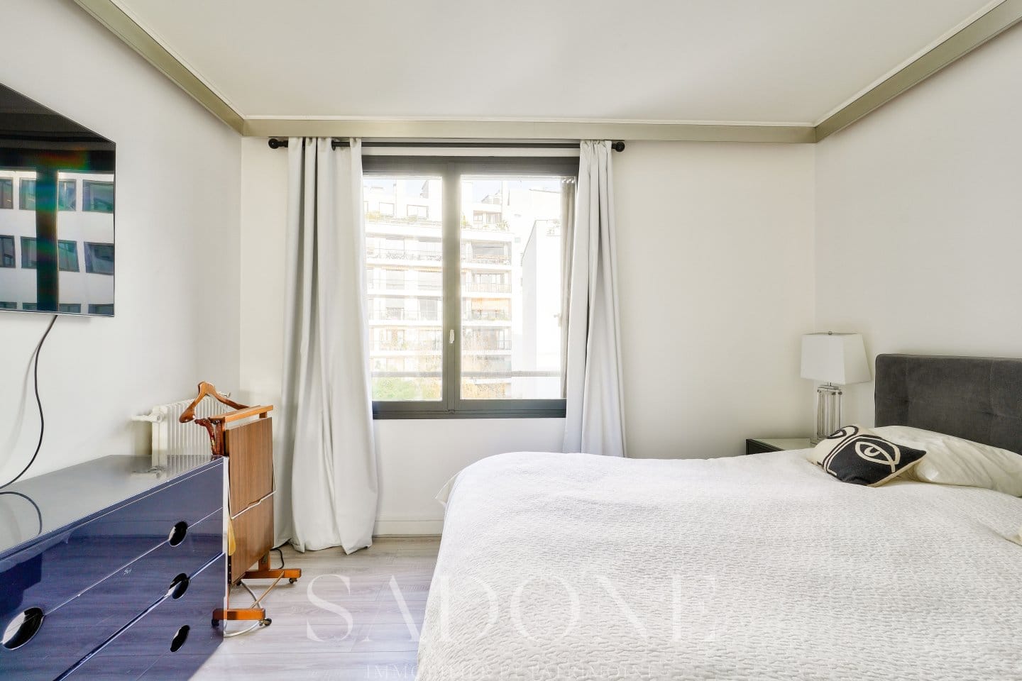Appartement Neuilly Sur Seine / MADRID Pont de Neuilly. 3 pièce(s) 84 m2.