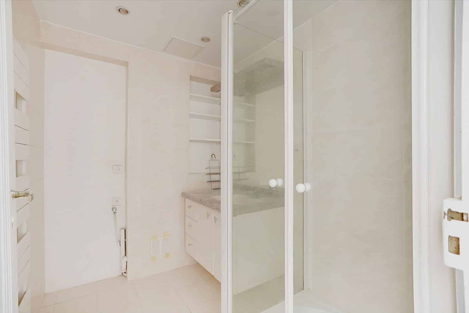 Appartement Neuilly Sur Seine 4 pièce(s) 83.07 m2