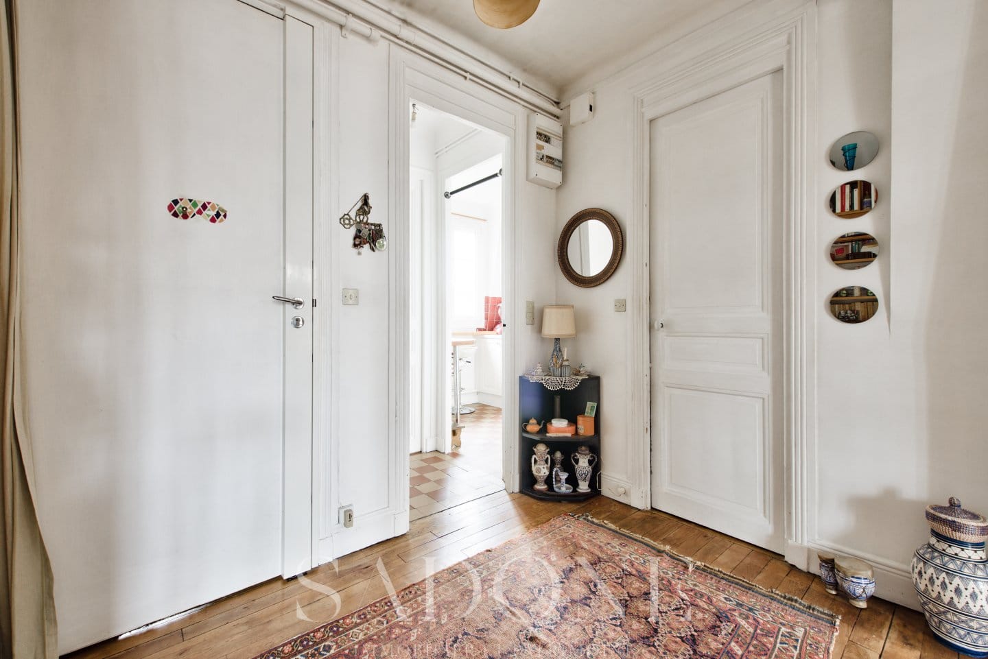 Exclusivité – Neuilly Sur Seine –  Pont de Neuilly – 2 pièces  – dernier étage – balcon – art déco