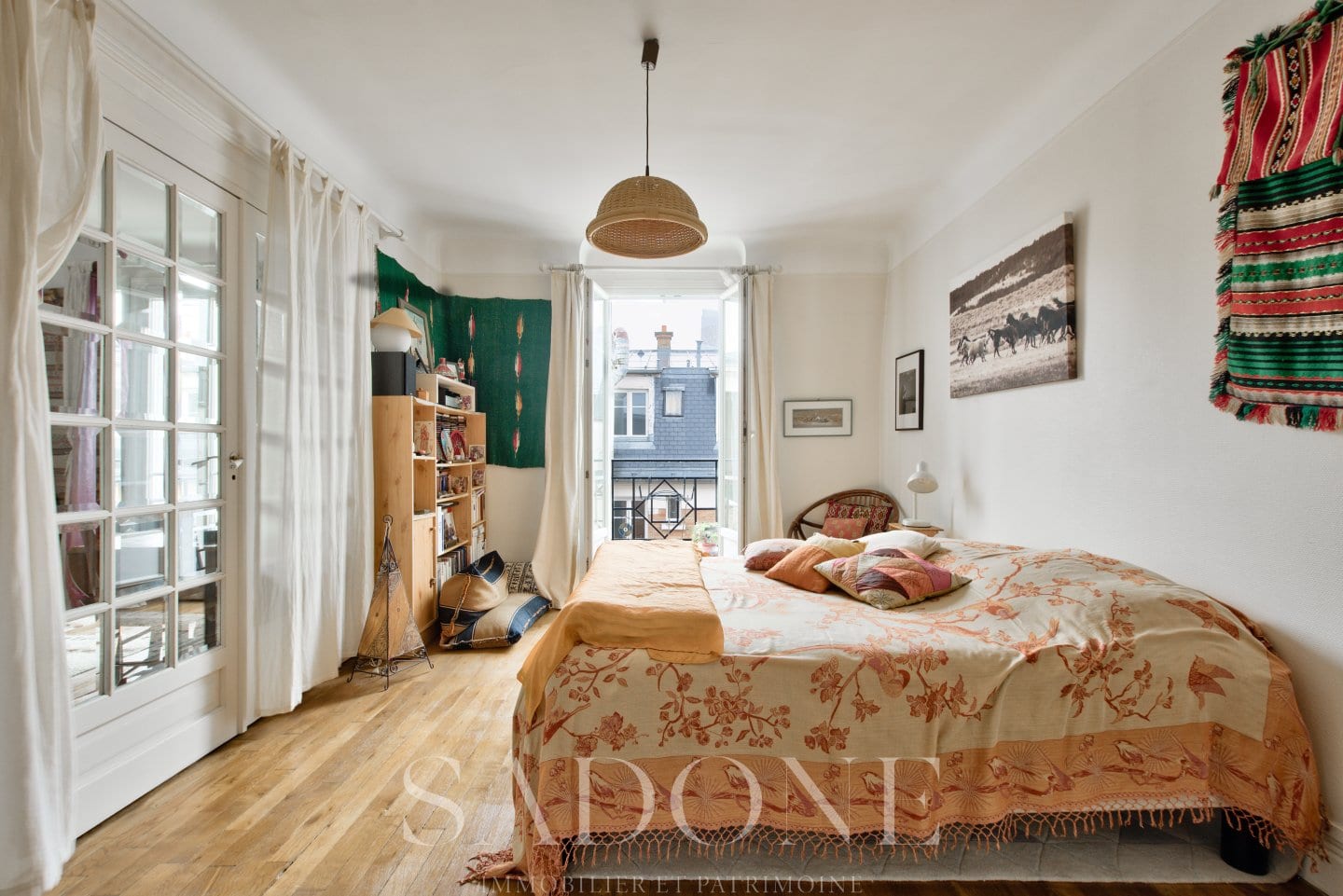 Exclusivité – Neuilly Sur Seine –  Pont de Neuilly – 2 pièces  – dernier étage – balcon – art déco