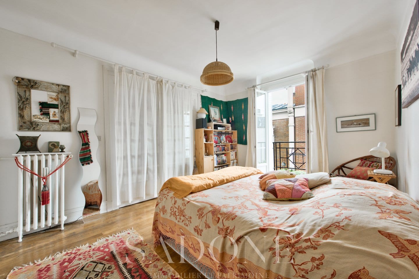 Exclusivité – Neuilly Sur Seine –  Pont de Neuilly – 2 pièces  – dernier étage – balcon – art déco