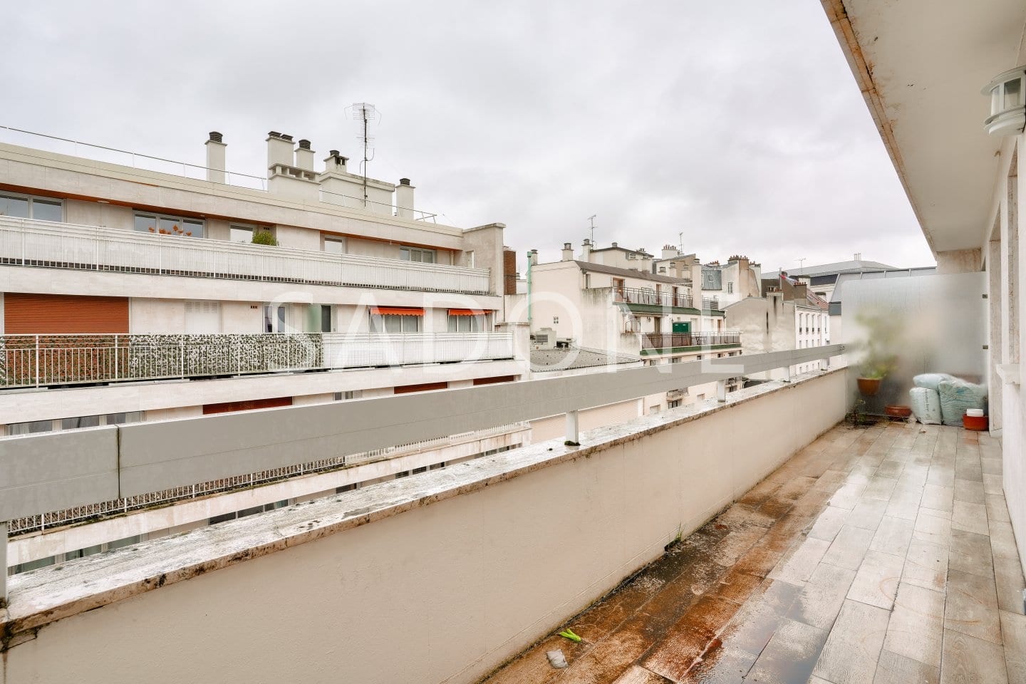 DUPLEX avec TERRASSE et BALCON : 3 pièces 55m².