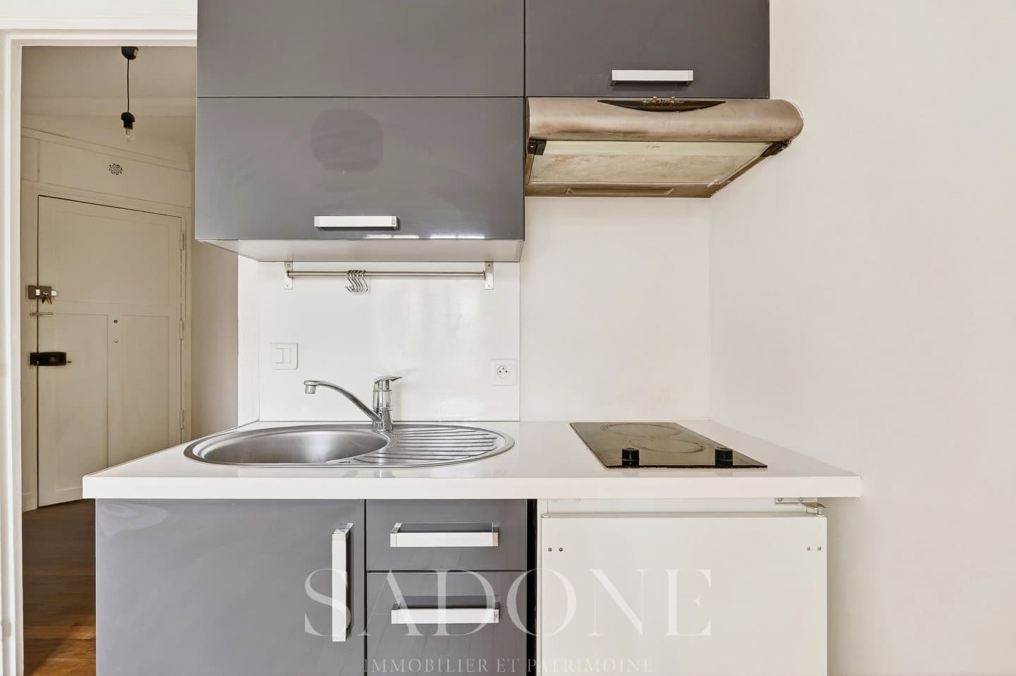 APPARTEMENT 2 PIECES – NEUILLY-SUR-SEINE -SABLONS