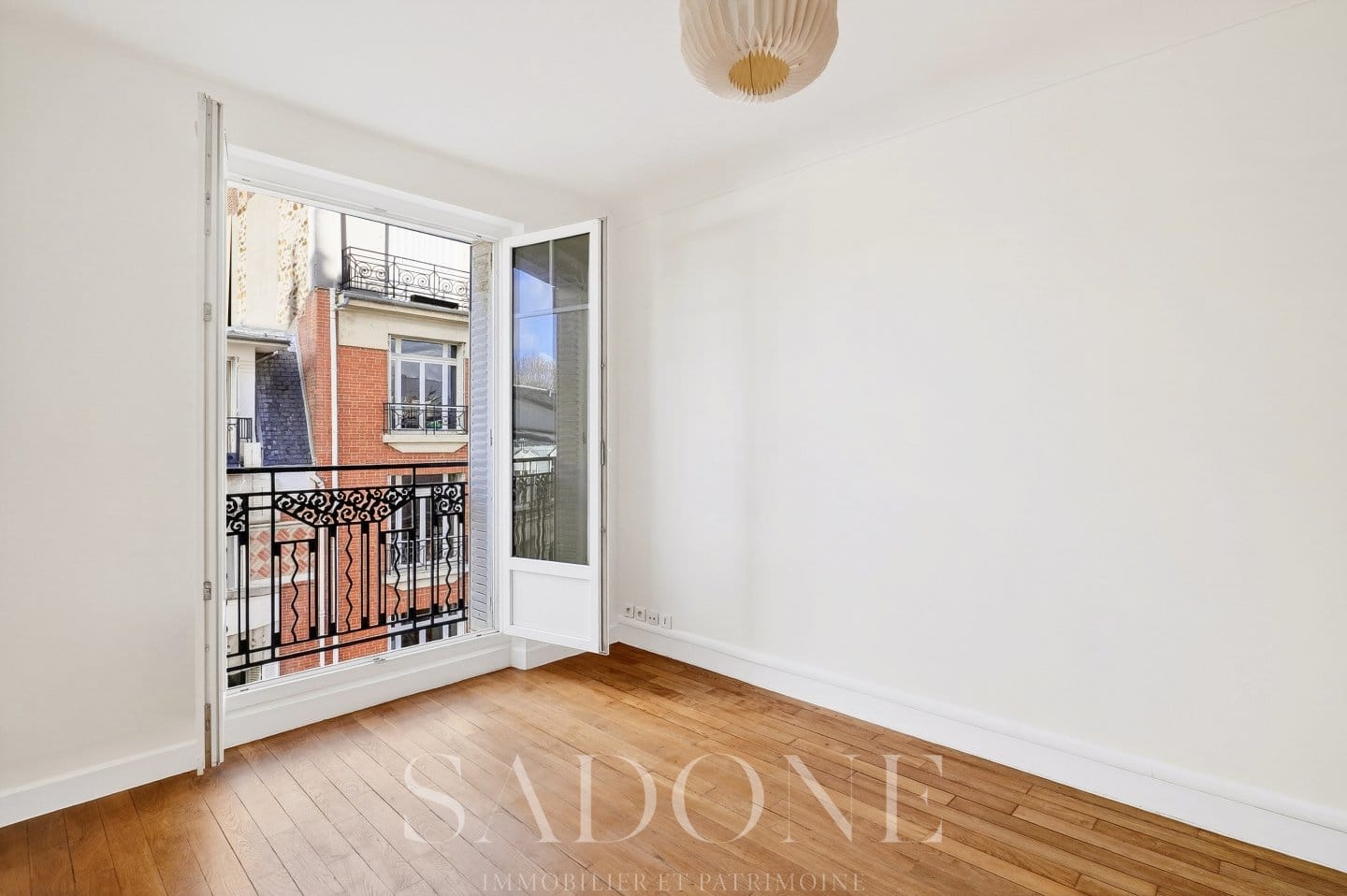 APPARTEMENT 2 PIECES – NEUILLY-SUR-SEINE -SABLONS